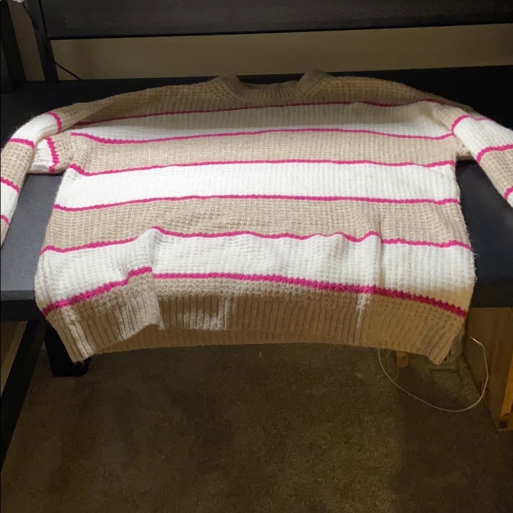 American Eagle sweater